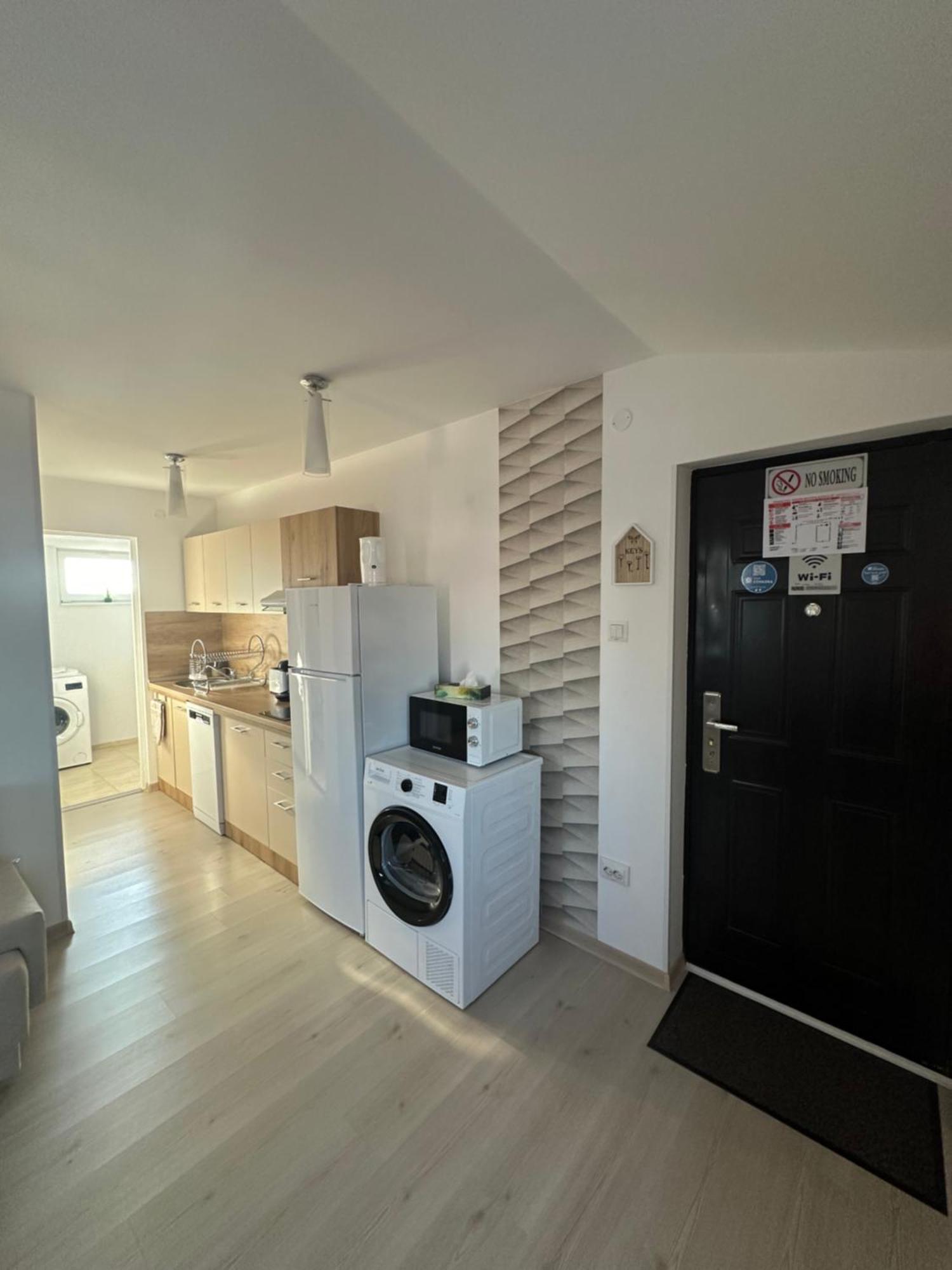 Jokai Apartments Nr9, Code Entry Sfantu Gheorghe  ภายนอก รูปภาพ