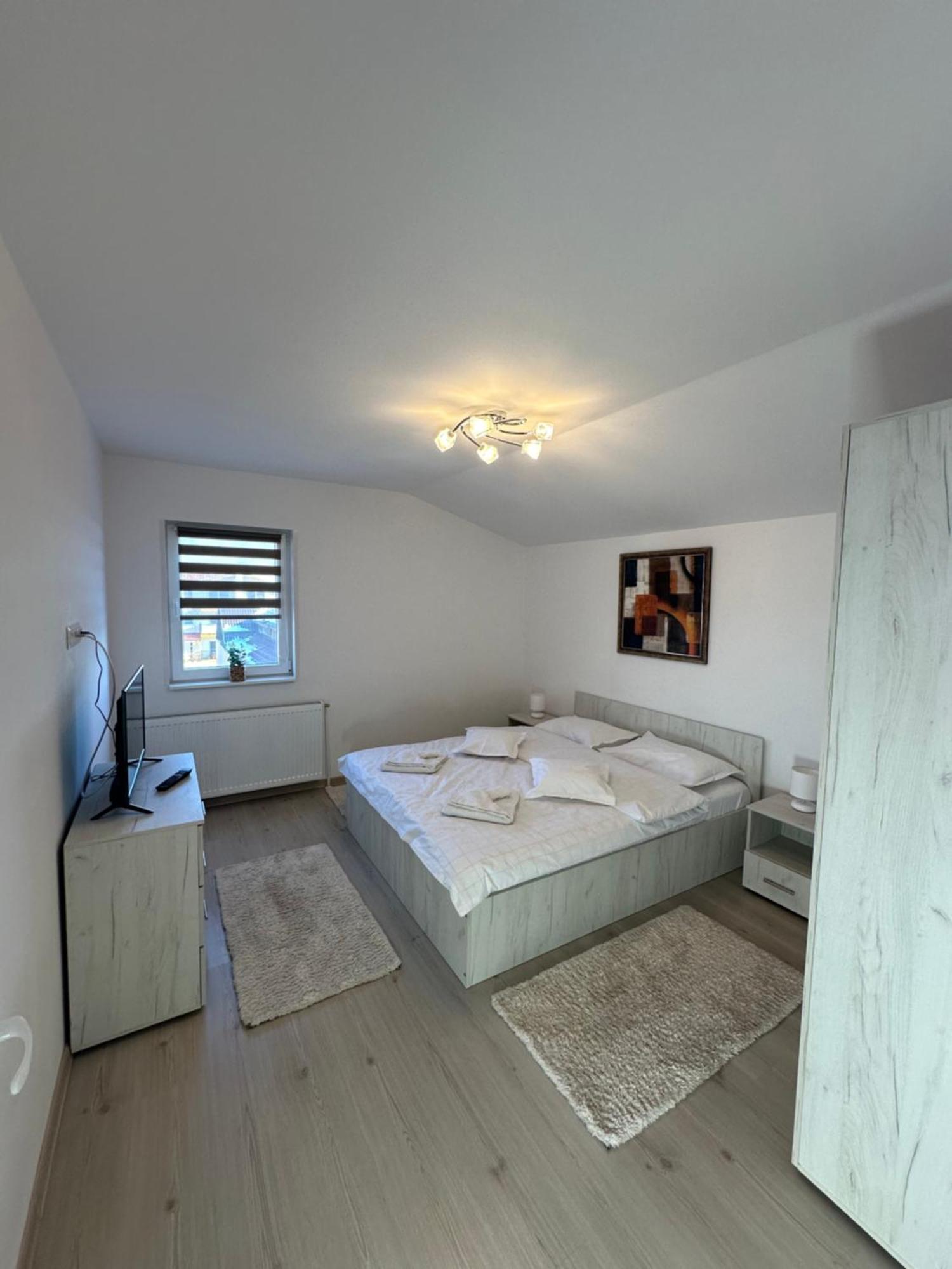 Jokai Apartments Nr9, Code Entry Sfantu Gheorghe  ภายนอก รูปภาพ